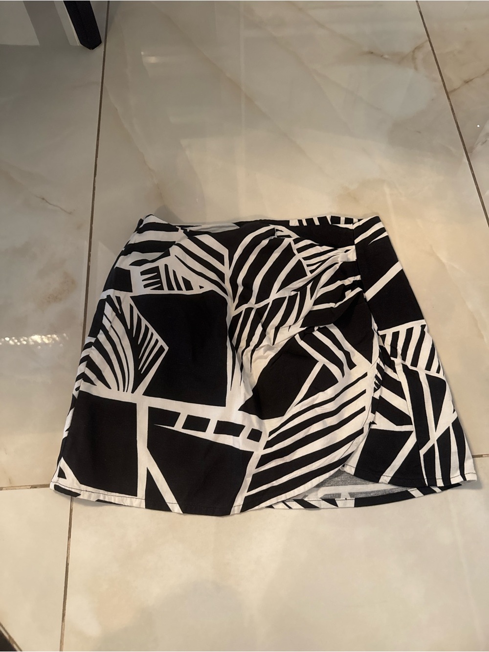 Dynamite Black and White Geometric Midi Skirt